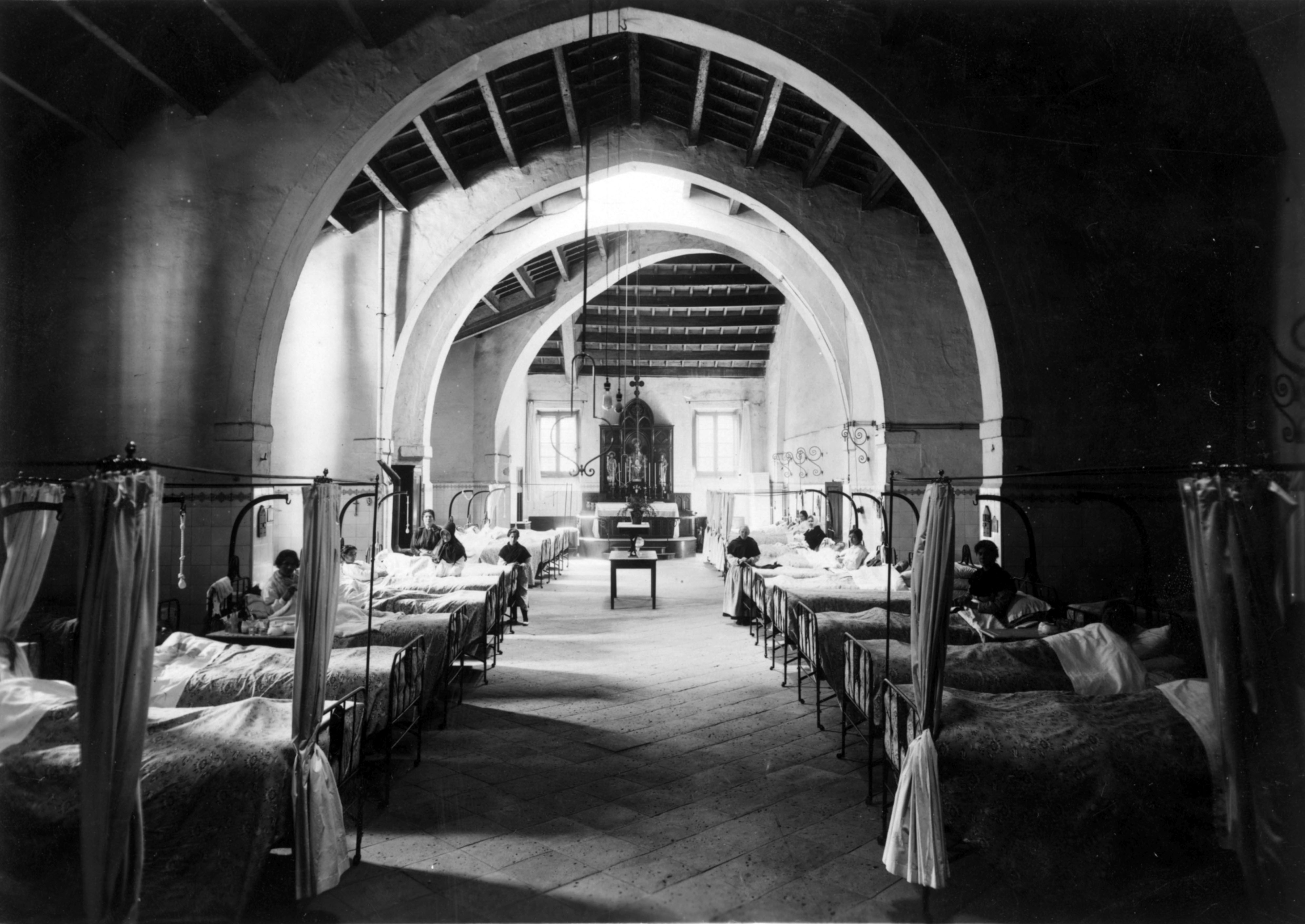 Sala gòtica femenina de l'Hospital de la Santa Creu - Carrer Hospital de Barcelona